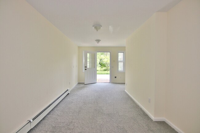 Foto del edificio - 821 Long Ridge Rd
