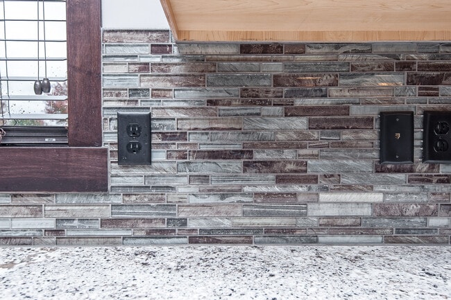 Building Photo - Portage Townhomes