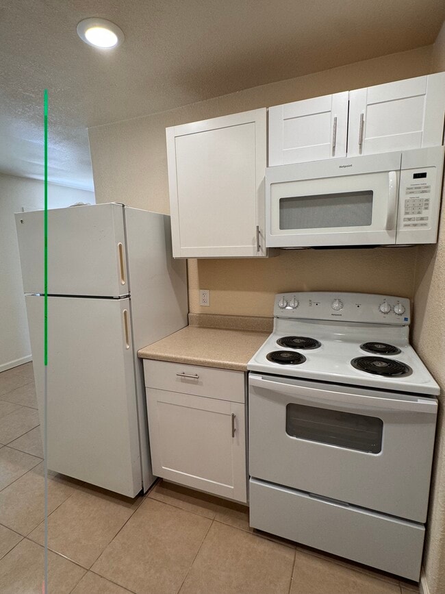 Building Photo - 1001 Elledge Dr