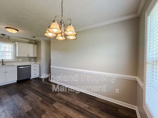 Foto del edificio - 225 Shakerstone Dr