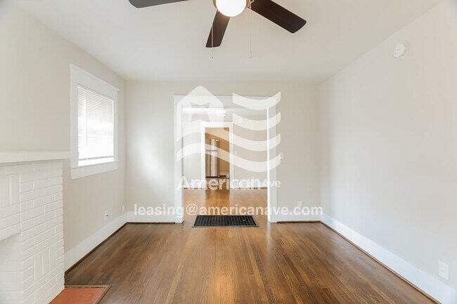 Foto del edificio - 118 Vines Ave