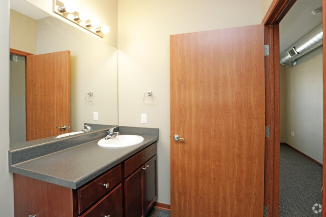 Baño - Harris Oak Hill Apartments