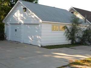 Building Photo - 914 Hillside Ave