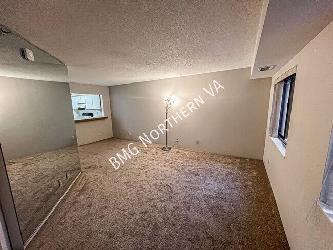 Foto del edificio - 900 N Stafford St