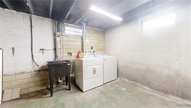 Building Photo - 532 16th St