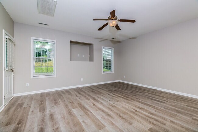 Foto del edificio - 2315 King Malcolm Ln