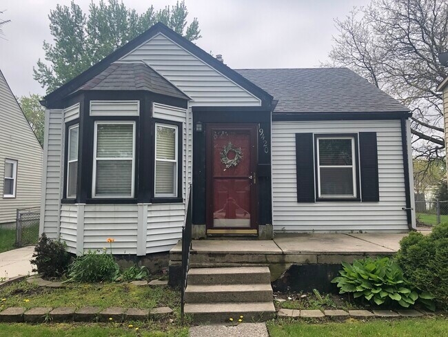 Building Photo - 19420 Elkhart St