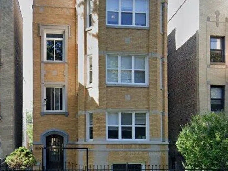 Foto principal - 6322 N Francisco Ave