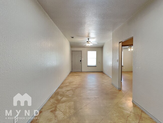 Foto del edificio - 232 Walnut Bend Rd
