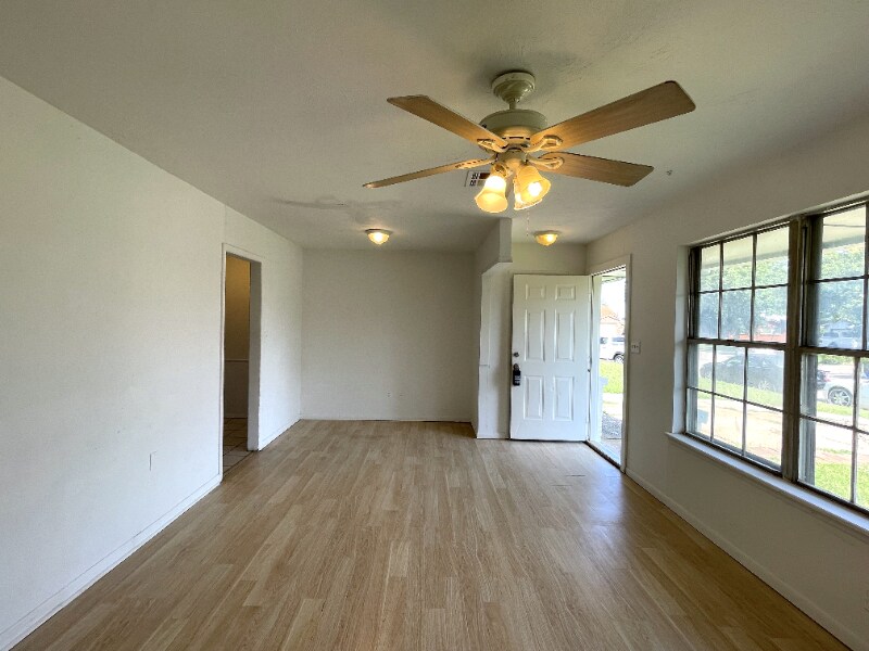 Foto principal - 5920 NW 62nd Terrace