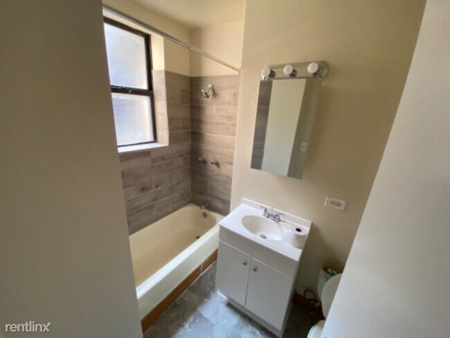 Building Photo - 3 br, 1 bath House - 110 N Kostner Ave