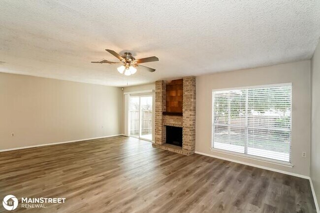 Foto del edificio - 5919 AUTUMN LK, SAN ANTONIO, TX 78222