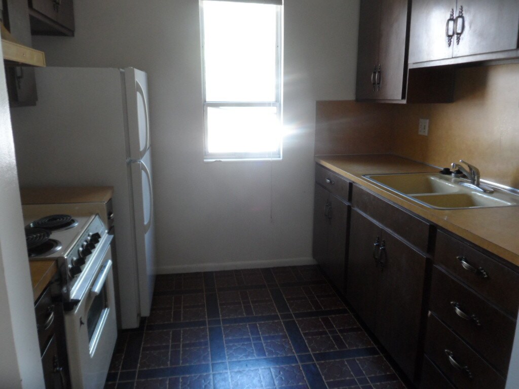 Primary Photo - 2204 W 5600 S
