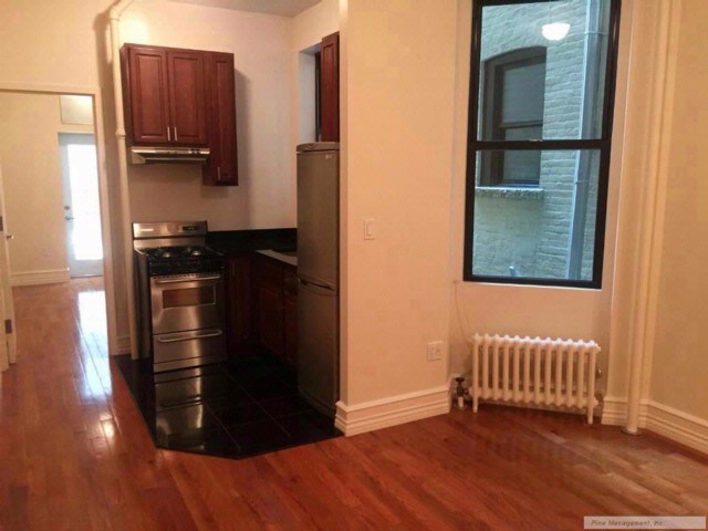 Foto del edificio - 54 W 106th St