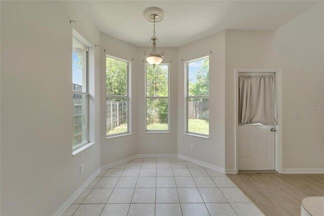 breakfast nook - 411 Durham Shore Ct