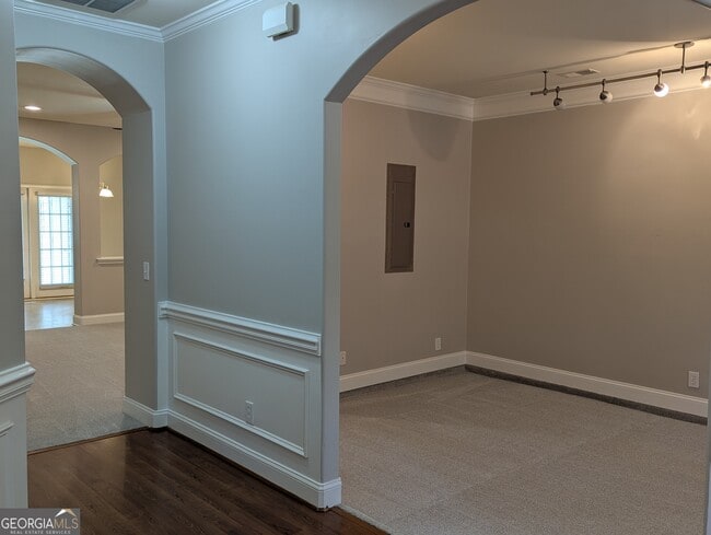 Building Photo - 343 Durham Park Way