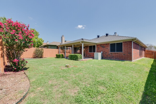 Building Photo - 2508 Concina Way