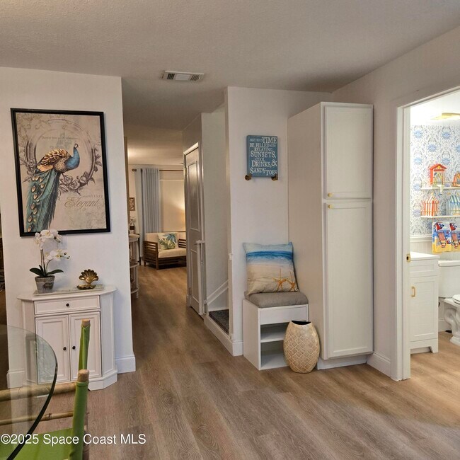 Foto del edificio - 8761 Ilex Ct