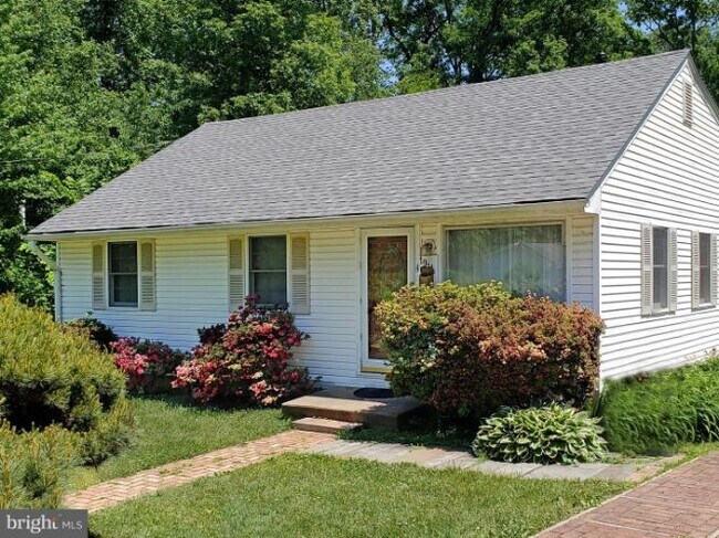 Foto del edificio - 1911 Hileman Rd