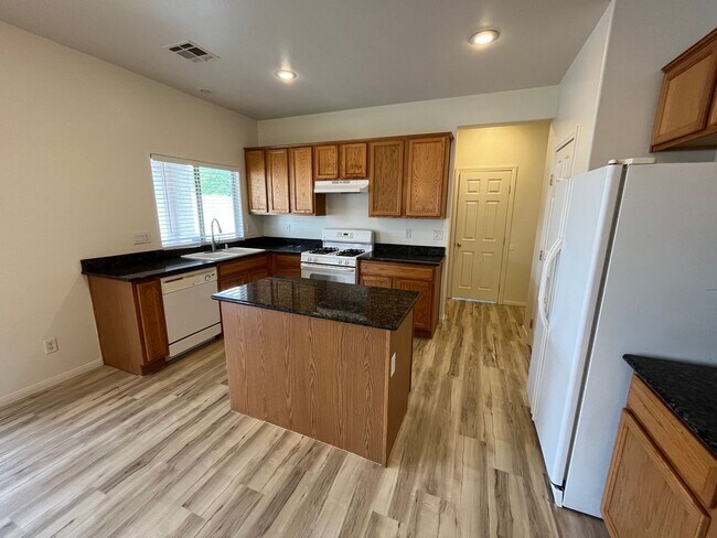 Building Photo - 5613 Clotidle Soupert Ct