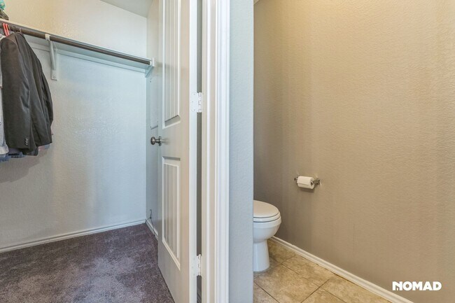 Foto del edificio - Charming 3BR House in Jarrell - Furnished ...