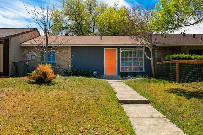 Foto del edificio - Renovated 2 Bedroom 1 Bath Near UTSA, Medi...