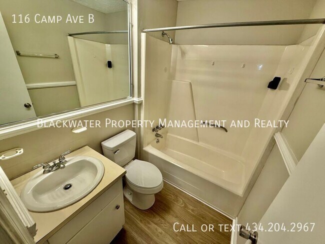 Foto del edificio - 116 Camp Ave