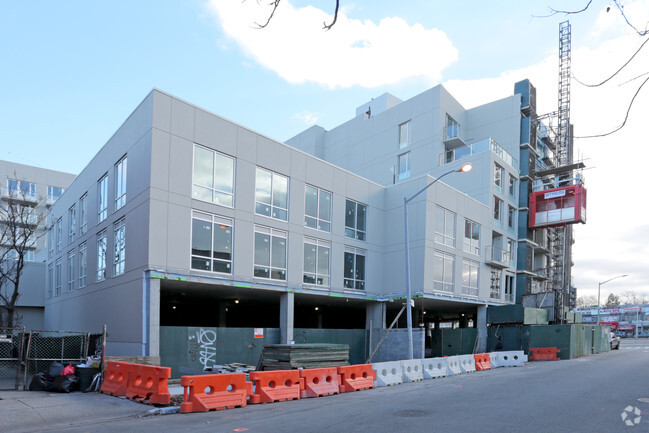 Foto del edificio - The Elm West
