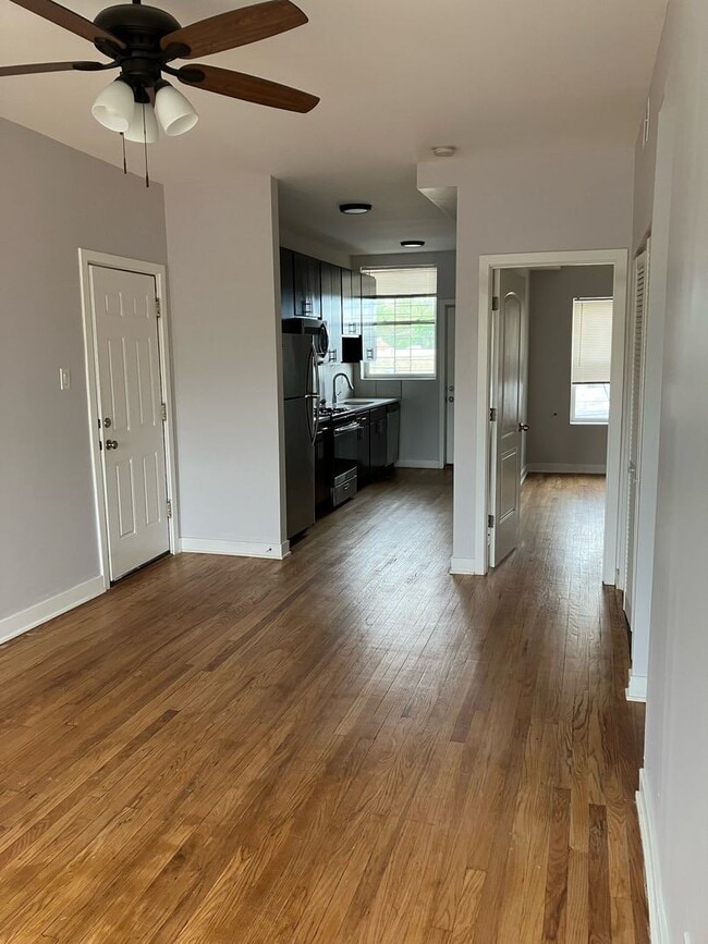 Foto del edificio - 4405 N Kimball Ave