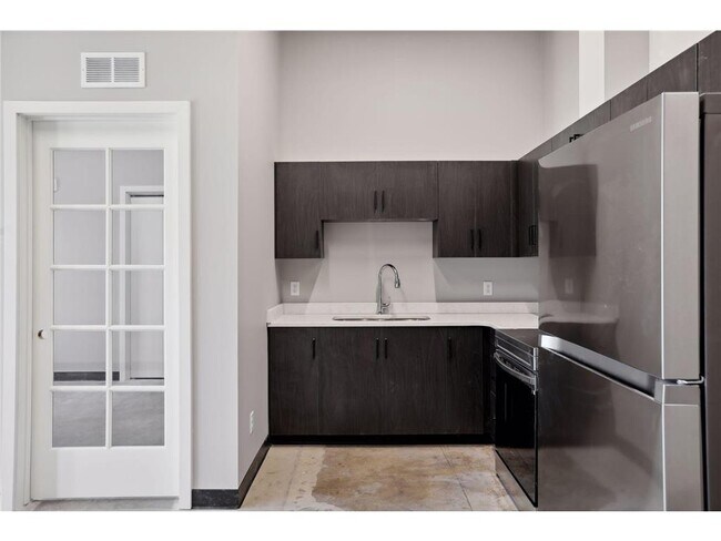 Foto del edificio - 801 SE 9th St