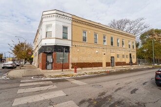 Building Photo - 3328 W Chicago Ave