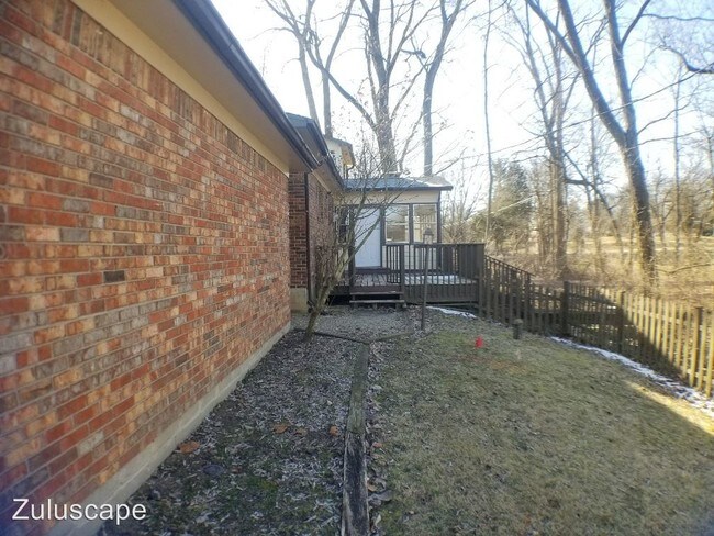 Building Photo - 12155 Sycamore Dr
