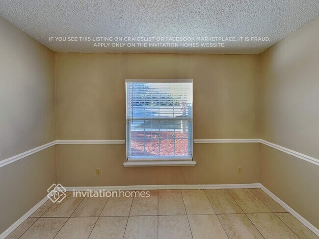 Foto del edificio - 1656 Glen Laurel Dr