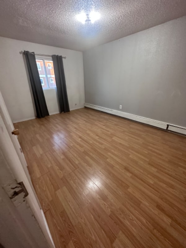 Foto del edificio - 635 10th Ave