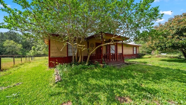 Building Photo - 4027 Spring Branch Rd