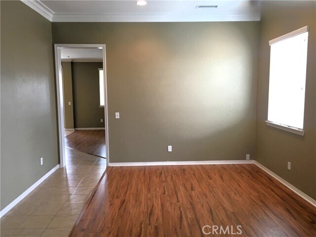 Foto del edificio - 15213 Hawk St