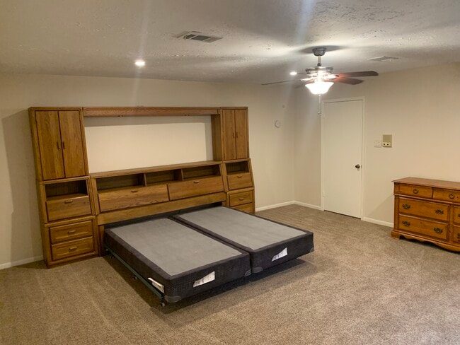 Foto del edificio - 22802 Whispering Willow Dr