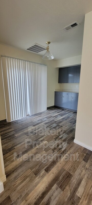 Building Photo - 141 N Midland Blvd