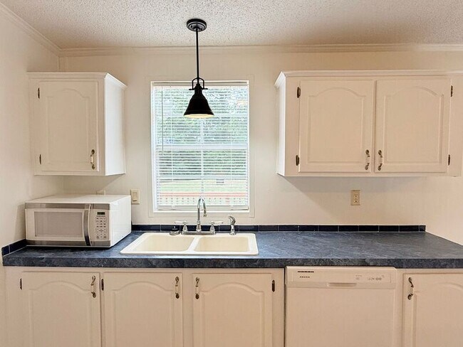 Foto del edificio - 3936 Griffith Rd