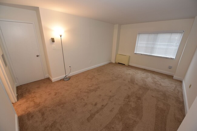 Foto del edificio - Beautiful 2BR 2FB Condo Unit - University ...