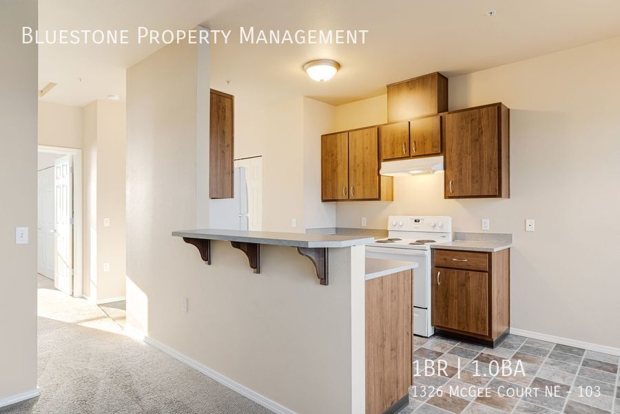 Primary Photo - 1326 Mcgee Ct NE