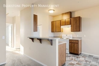 Building Photo - 1326 Mcgee Ct NE