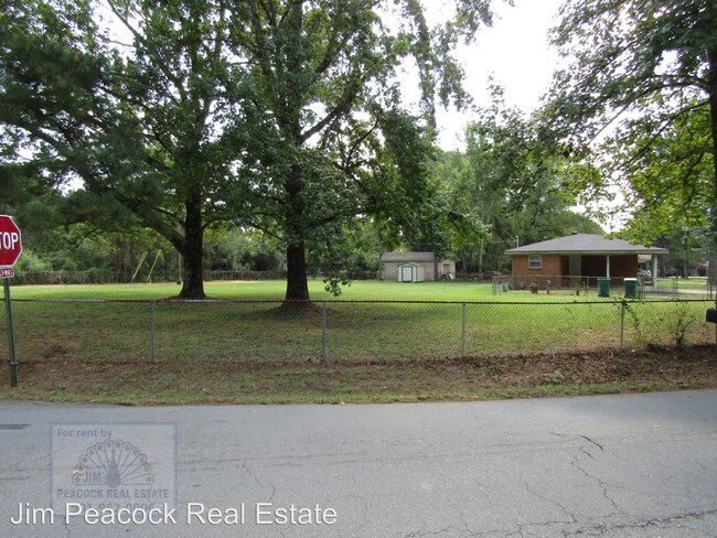 Building Photo - 3 br, 2 bath House - 10315 Bamboo Ln