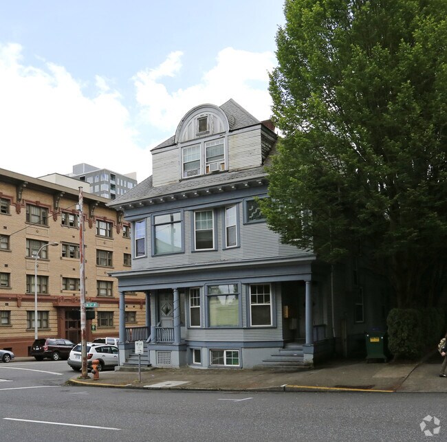 Building Photo - 1402-1406 SW 12th Ave
