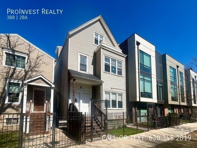Photo - 2522 W Cortland St Apartment