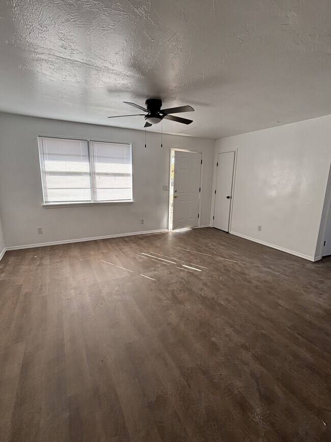 Foto del edificio - 104 Gatewood Dr