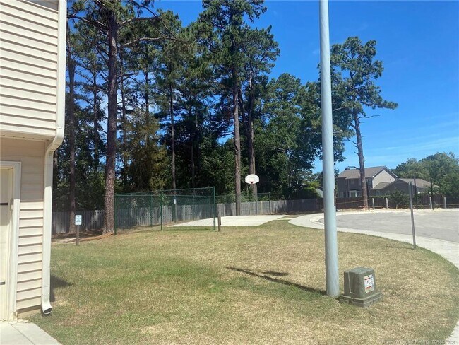 Foto del edificio - 2514 Gardner Park Dr