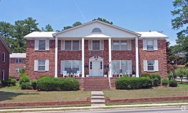 Building Photo - Williamsburg Homes