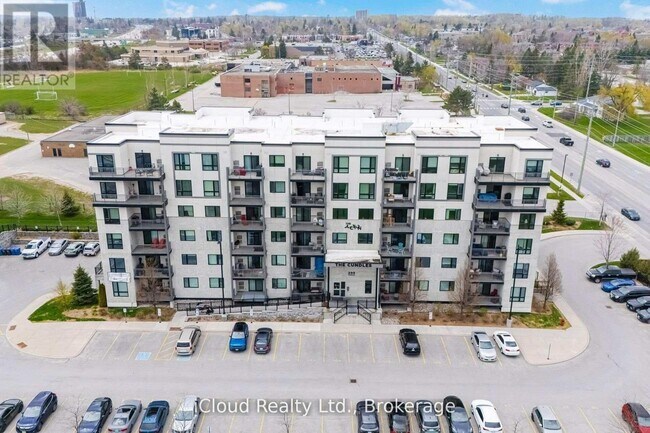 Building Photo - 295 Cundles Rd E