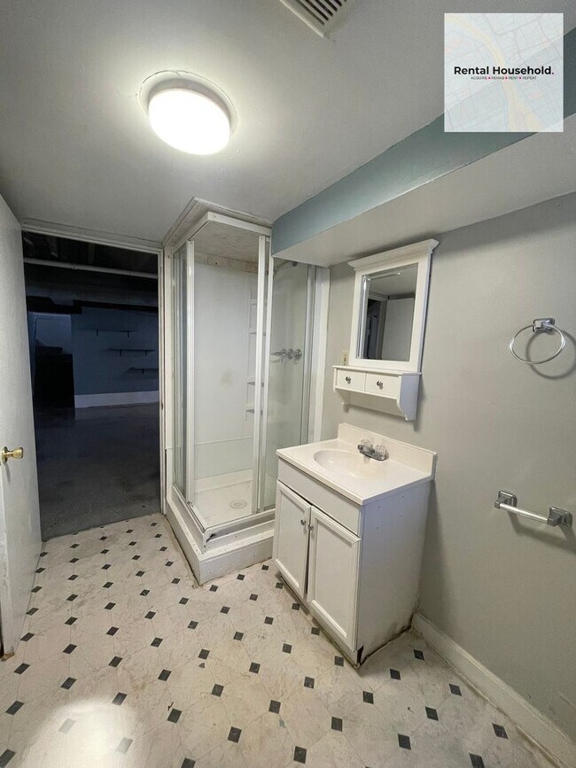 Foto del edificio - Stunning & Spacious 3-Bedroom Home in Warren!